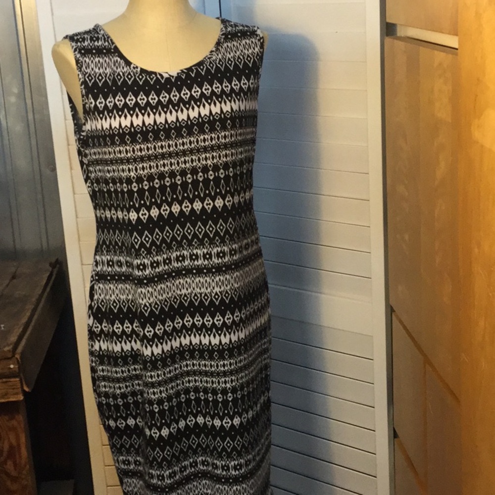 Cato sleeveless dress.